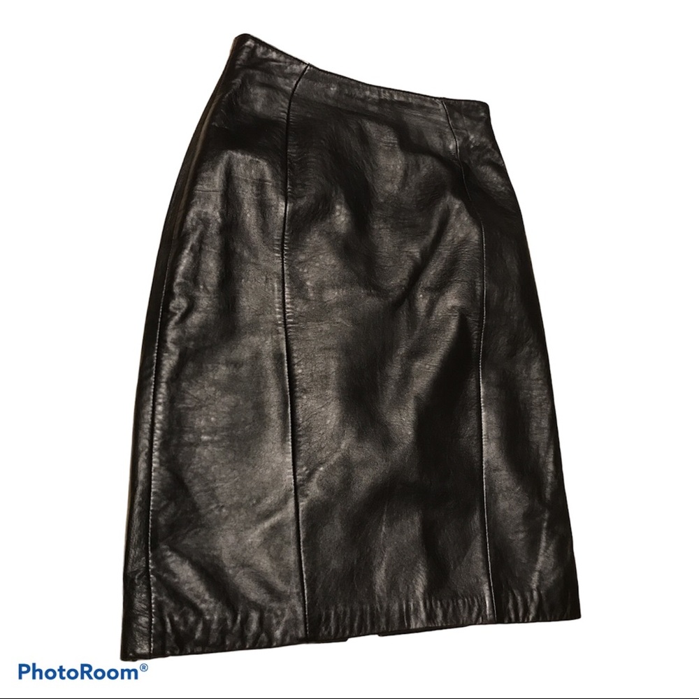Andrew Marc Leather skirt size 8